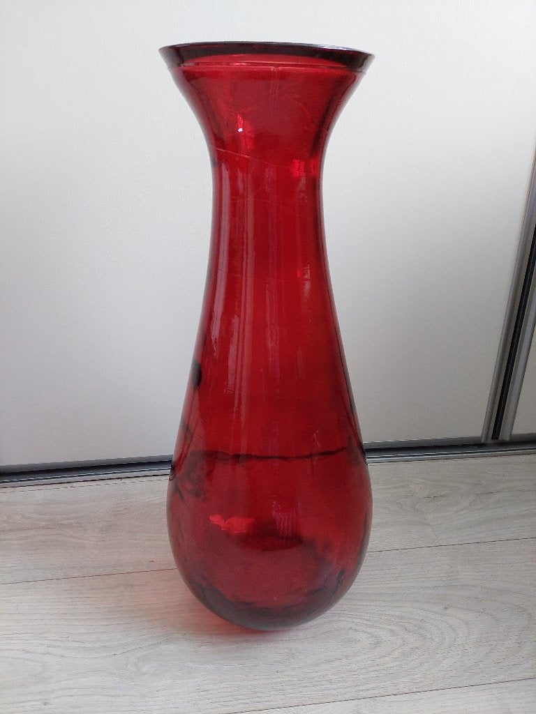 Een hele mooie rode vaas, Ophalen, 60 cm, Rood, Glas