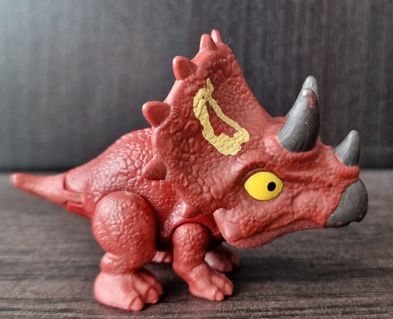 Jurassic World Dino Snap Squad Triceratops (Rood), Ophalen, Gebruikt