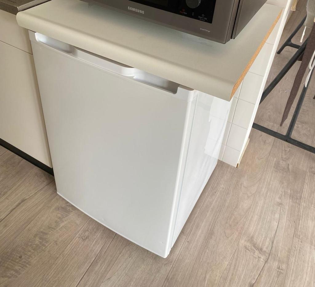Koelkast inclusief vriesvak, Ophalen, Zonder vriesvak, 45 tot 60 cm, Minder dan 75 liter