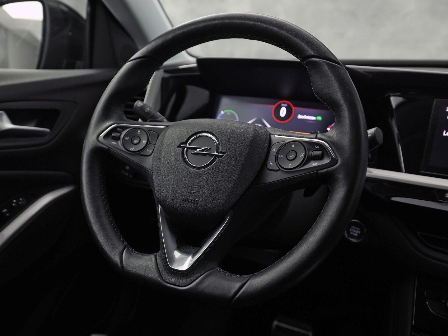 Foto 28 van Opel Grandland 1.6 Turbo Plug-In Hybrid Elegance Black Pack