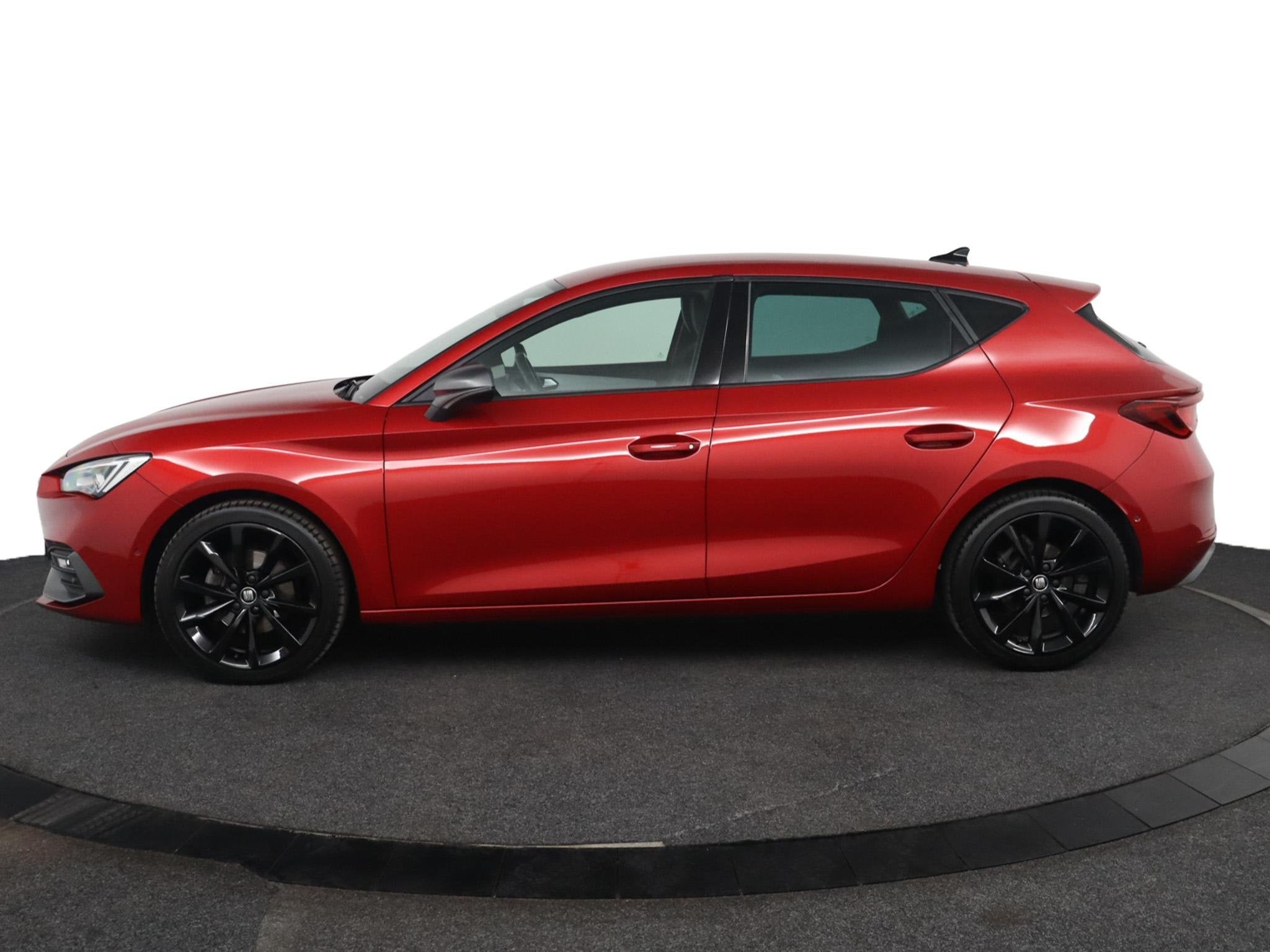 SEAT Leon 1.5 TSI FR Launch Edition |NAP|Stoel en Stuurverwa, Voorwielaandrijving, Stof, 4 cilinders, Leon