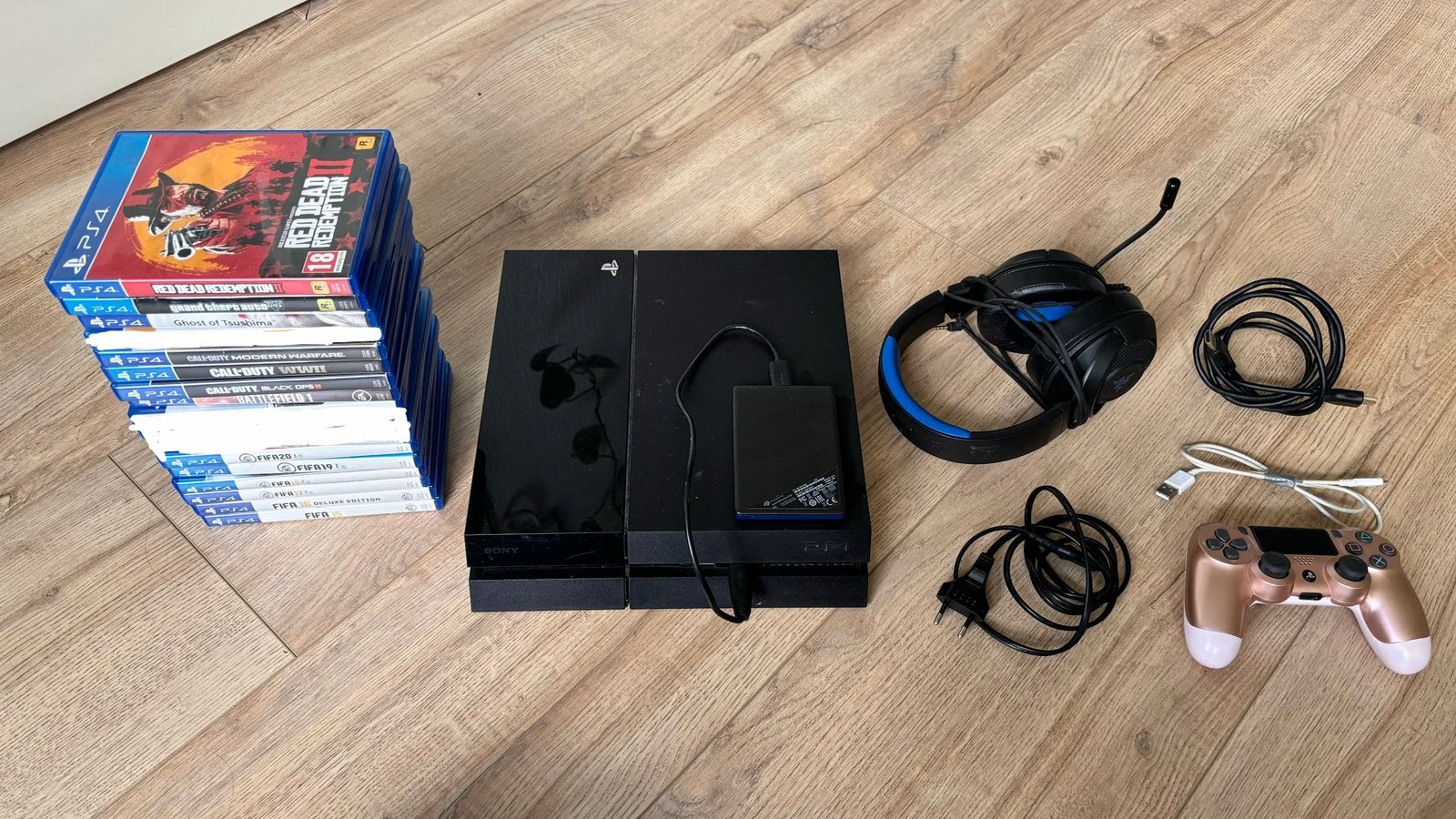PlayStation 4 500gb + 2TB met en 13 games | GTA5 | RDR2 |, Ophalen of Verzenden, Met 1 controller, Original, Met games