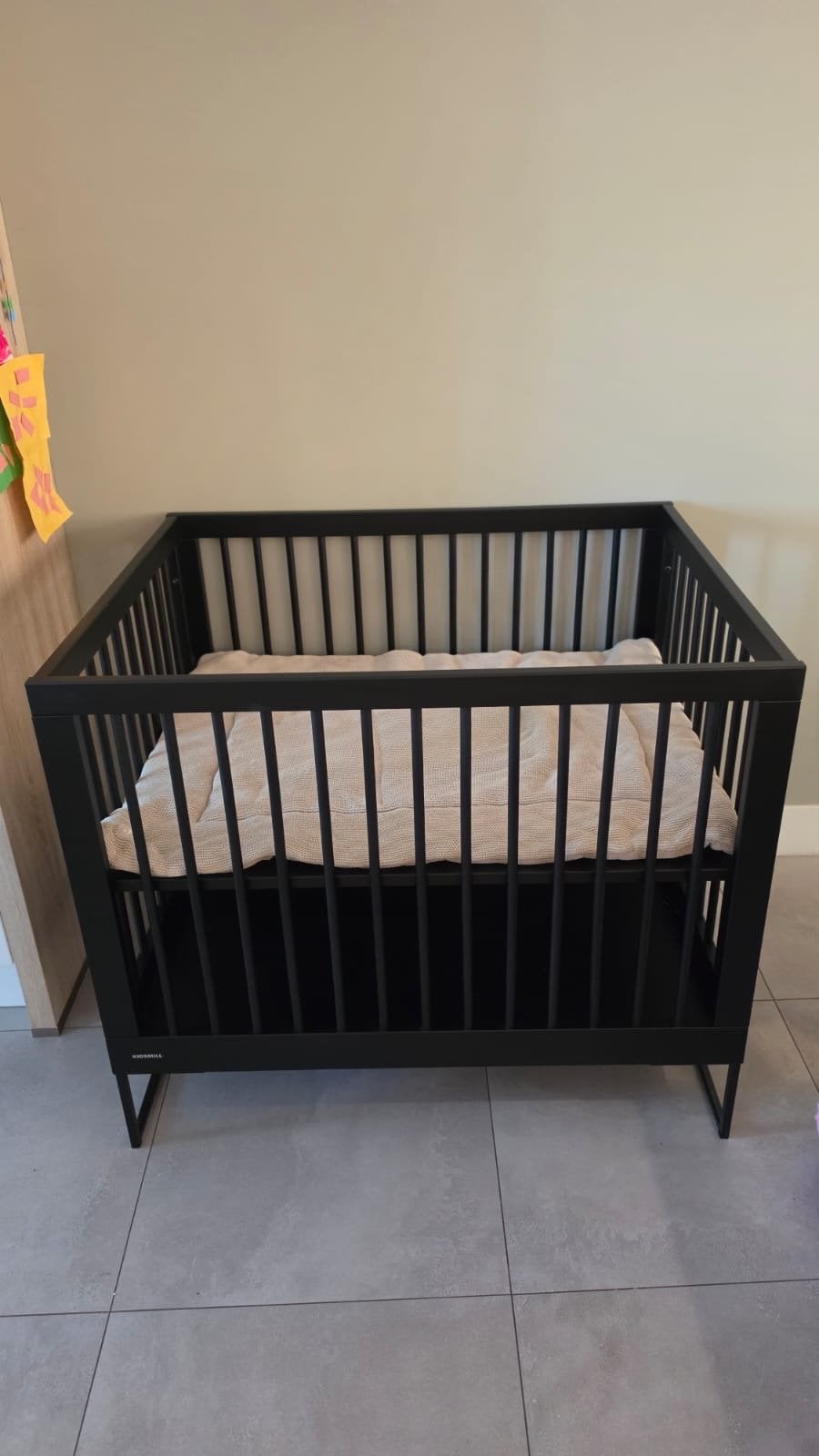 Zwarte box 100x80 cm met beige boxkleed, Kinderen en Baby's, Boxen, Zo goed als nieuw, Rechthoekig, Boxkleed, Ophalen