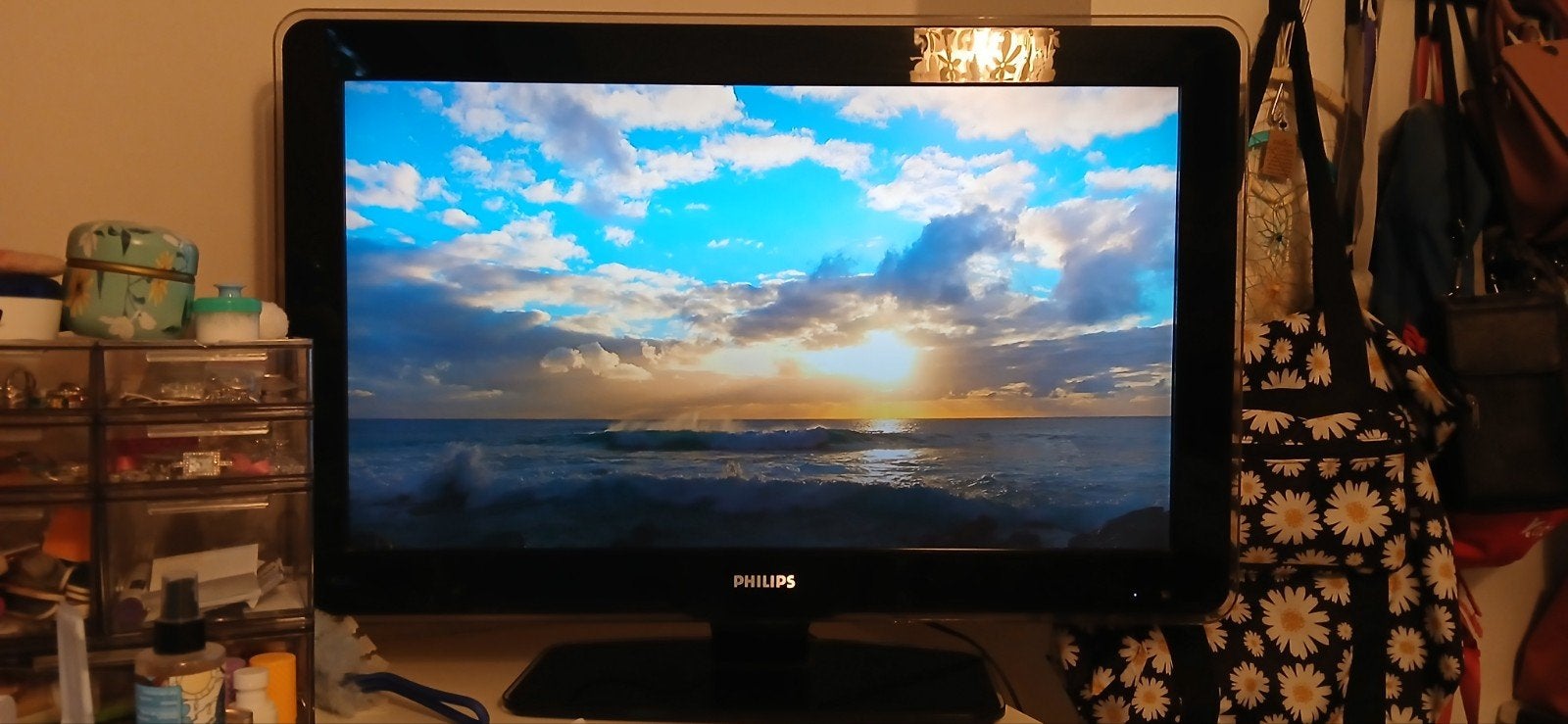 Philips LCD TV (geen smart) - 32 inch met afstandsbediening, Ophalen, Philips, Gebruikt, 50 Hz