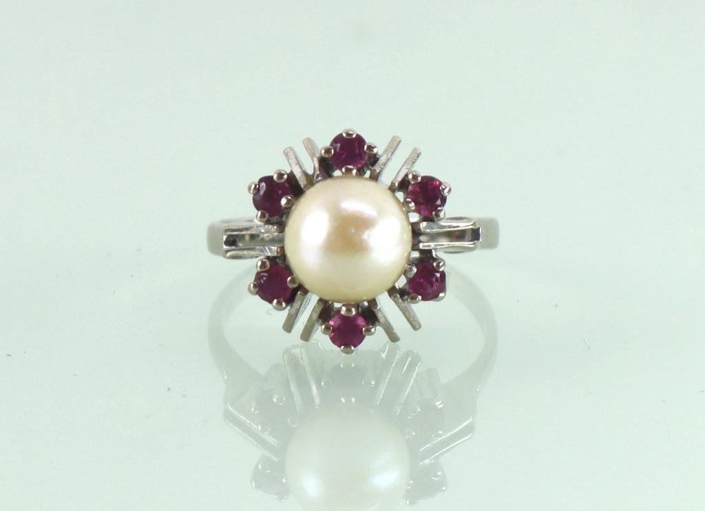 Vintage witgouden ring met parel en robijnen, Sieraden, Tassen en Uiterlijk, Antieke sieraden, Ophalen of Verzenden, Goud, Ring