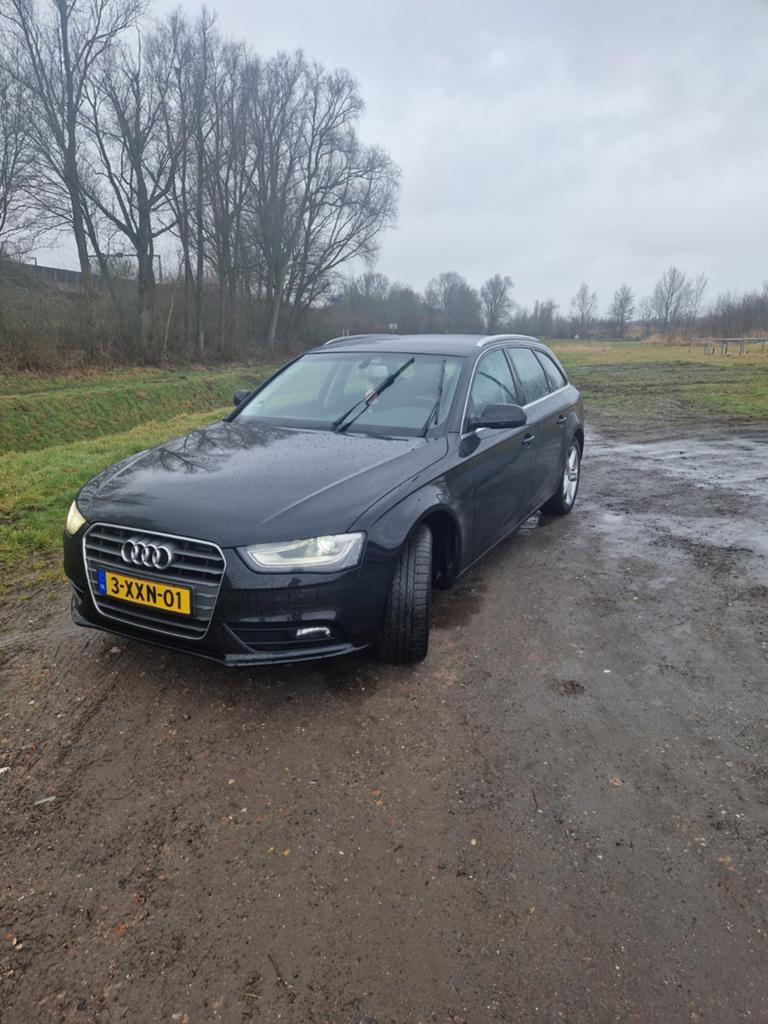 Audi A4 1.8TFSI 125KW Avant 2014 Zwart, Voorwielaandrijving, Stof, Zwart, 4 cilinders