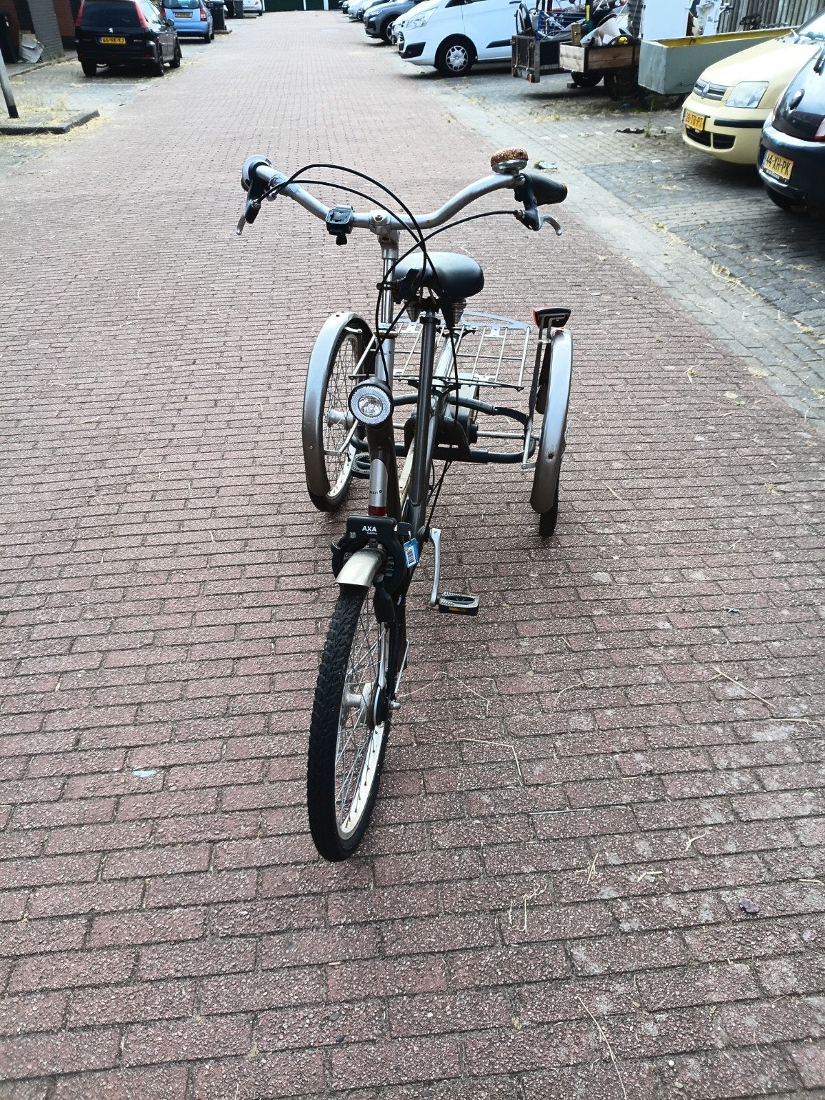 Comfortabele driewieler met bagagerek, Fietsen en Brommers, Fietsen | Driewielfietsen, Ophalen of Verzenden, Gebruikt, Velgrem