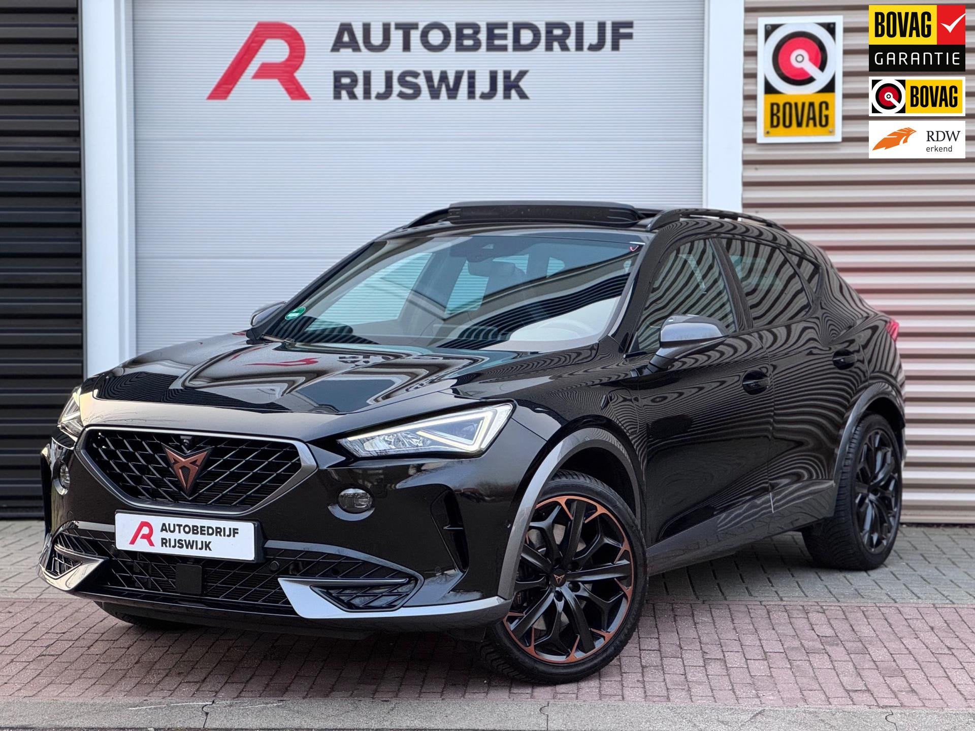 Cupra Formentor 1.4 e-Hybrid VZ Performance Pano/Memory/360, Auto's, Gebruikt, Euro 6, 4 cilinders, Zwart