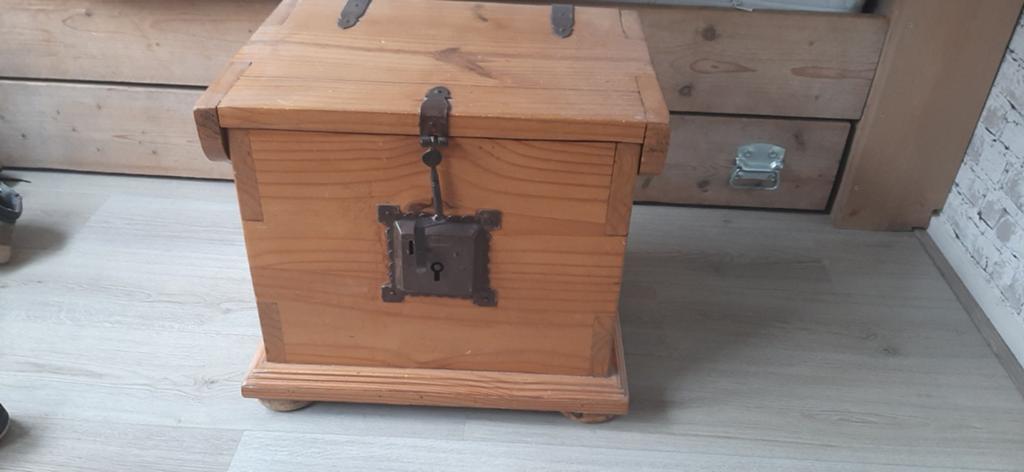 Houten kist met klep, Ophalen