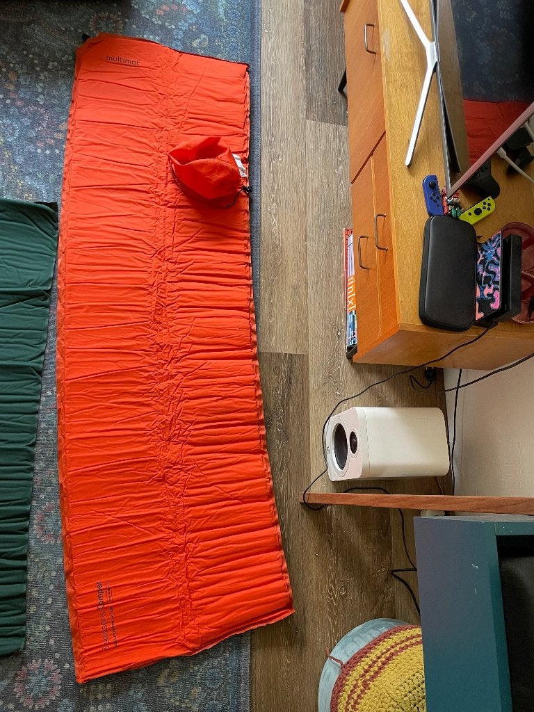 self inflatable mat, Caravans en Kamperen, Slaapmatten, Ophalen of Verzenden, Gebruikt, 1-persoons