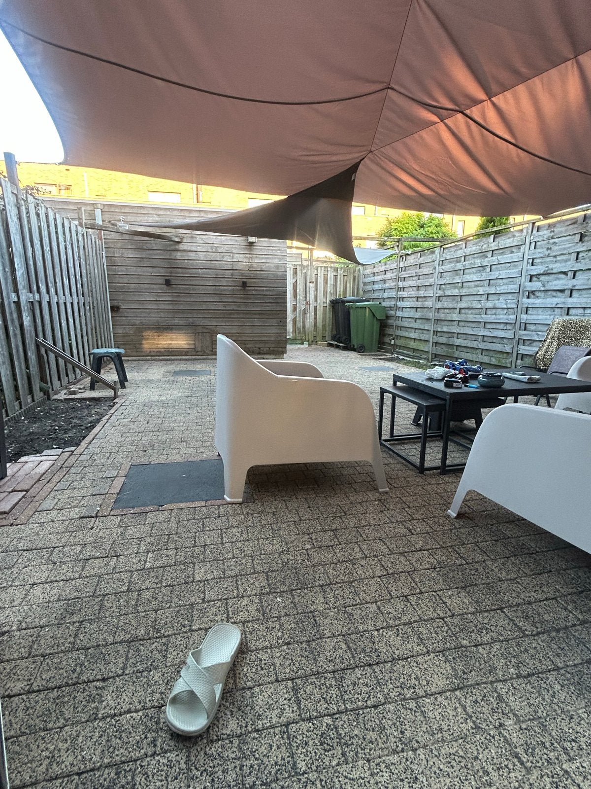 Schuttingen / Tuintegels /Veranda inclusief plaatsen gezocht, Tuin en Terras, Ophalen, 1 tot 2 meter, 6 meter of meer, Nieuw