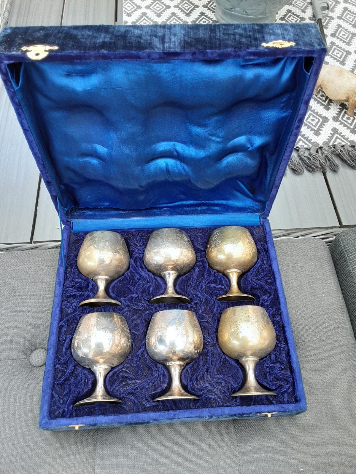 leuke set wijnkelken in mooie blauwe fluweelachtige doos, Antiek en Kunst, Ophalen of Verzenden
