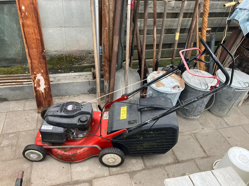 Werkende grasmaaier met schade, Tuin en Terras, Ophalen, Cirkelmaaier, Gebruikt, 40 t/m 49 cm