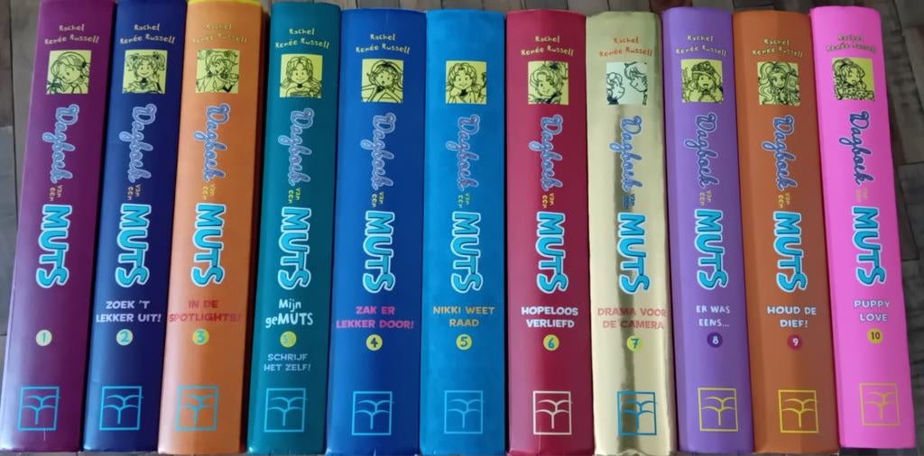 Dagboek van een muts deel 1 t/m 10, Ophalen, Zo goed als nieuw, Fictie algemeen