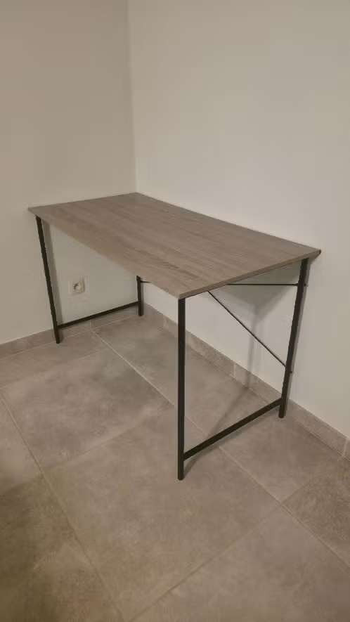 BUREAU VANBORG JYSK, LICHT EIKEN/ZWART, ZGAN NU 30,00, Ophalen, 120 cm, Zo goed als nieuw, Jysk