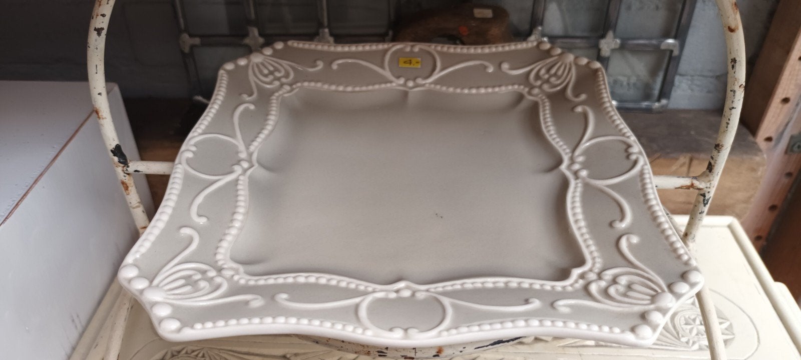 Sierbordje MEANDER taupe / creme vierkant 20,5 x 20, 5 cm, Huis en Inrichting, Keuken | Servies, Keramiek, Ophalen of Verzenden