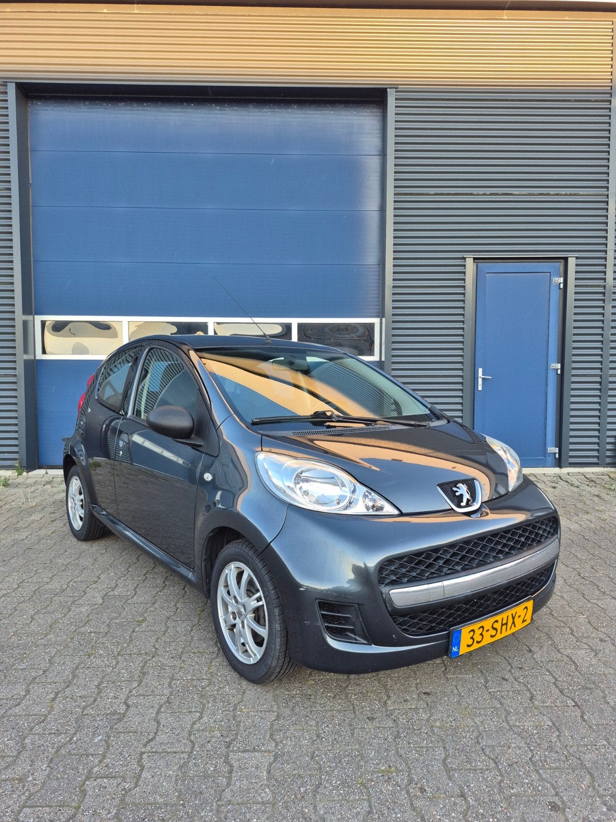 Peugeot 107 1.0 12V 5DR 2011 Grijs, Voorwielaandrijving, 4 stoelen, 68 pk, Origineel Nederlands