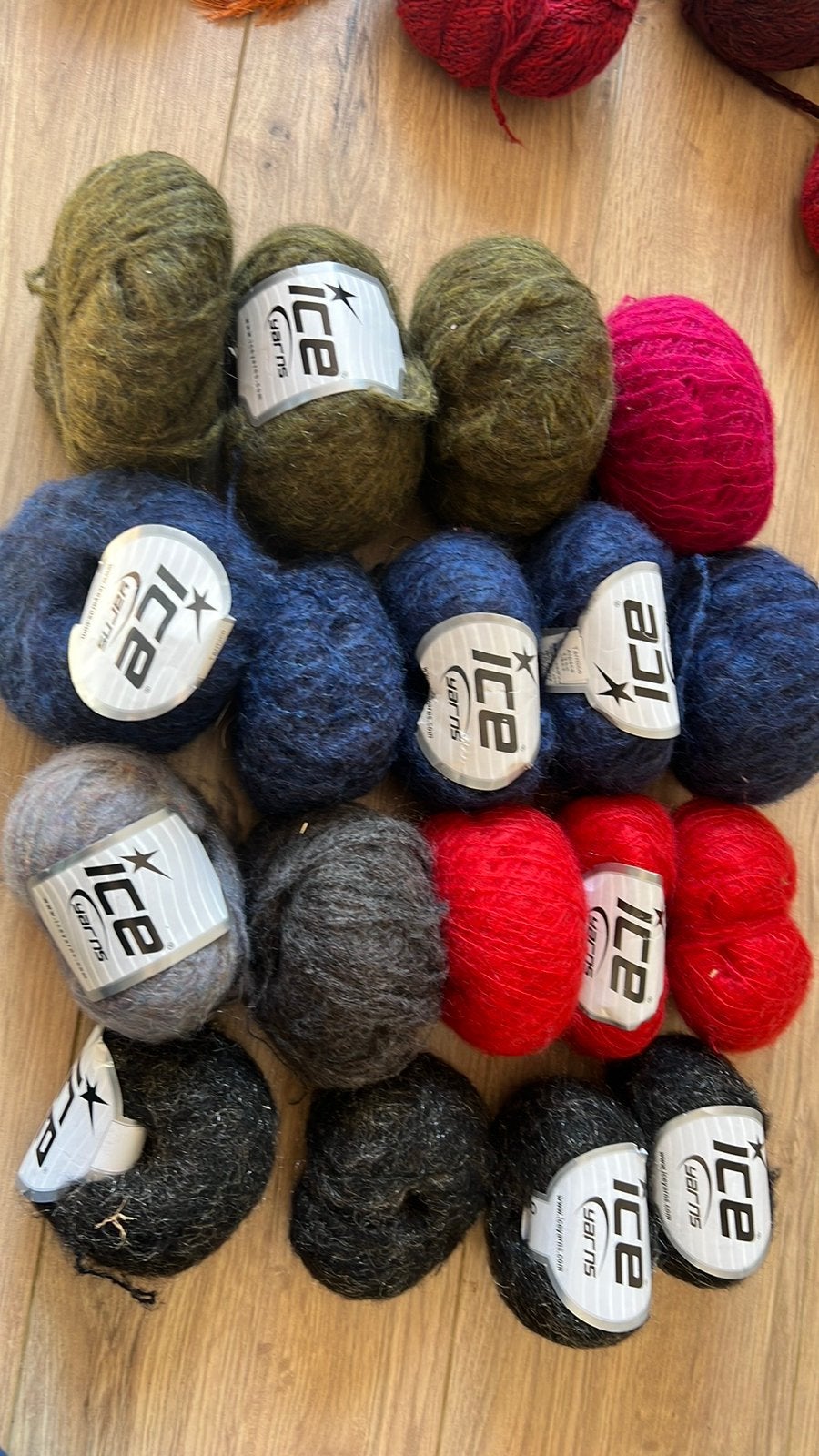 Ice mohair wol wollen 18 bollen rood blauw groen yarns, Breien of Haken, Nieuw, Ophalen of Verzenden, X