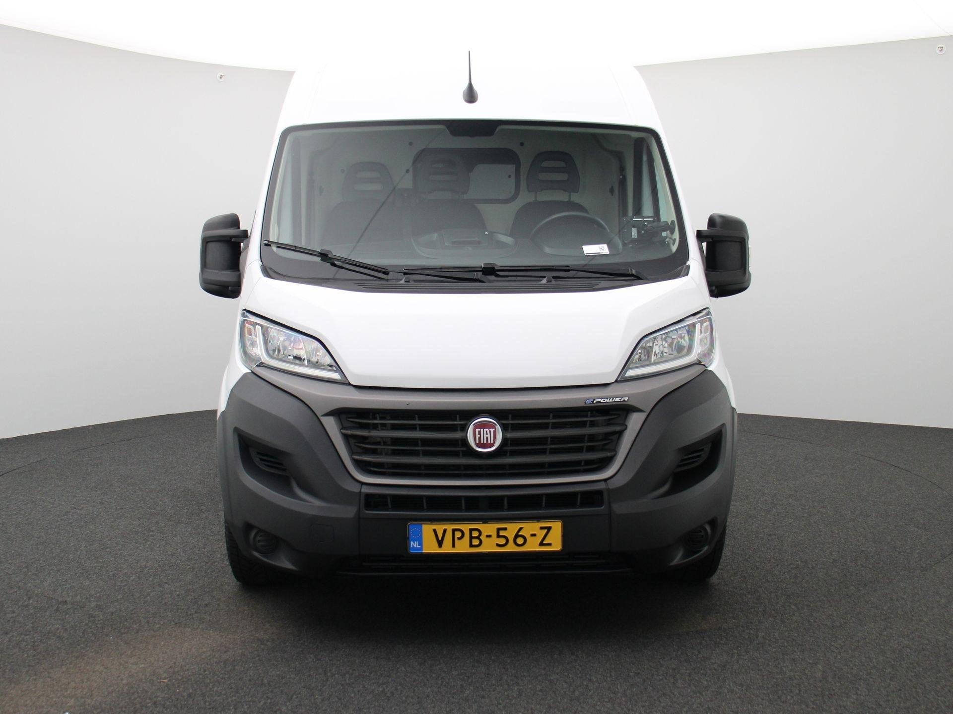 Fiat E-Ducato 3.5T L3H2 79 kWh | Navigatie | Climate Control, 12 maanden, Stof, Gebruikt, Zwart