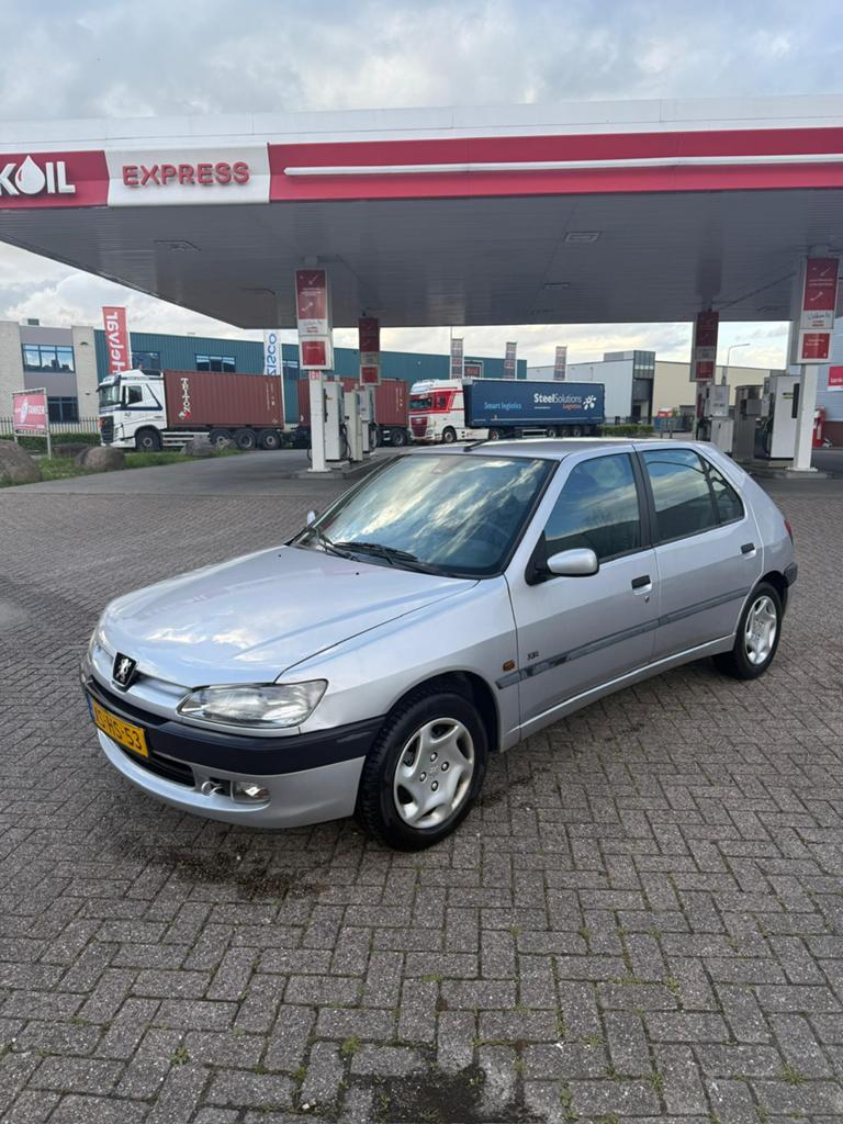 Peugeot 306 - 106.000km - youngtimer - familie eigenaren, Auto's, Peugeot, Voorwielaandrijving, 1005 kg, 4 cilinders, 1200 kg