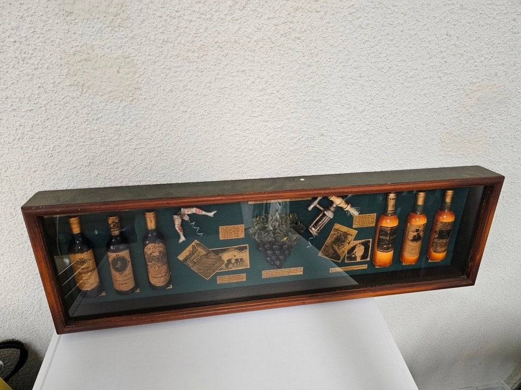 Vintage Wines of the World shadow box voor €120,-, Antiek en Kunst, Ophalen of Verzenden
