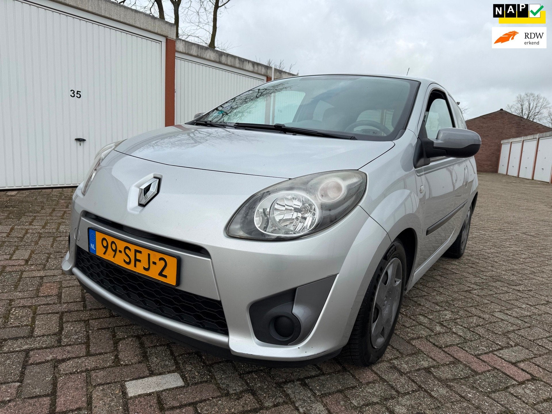 Renault Twingo Airco, Lage nap,, Auto's, Twingo, Gebruikt, 4 cilinders, 4 stoelen