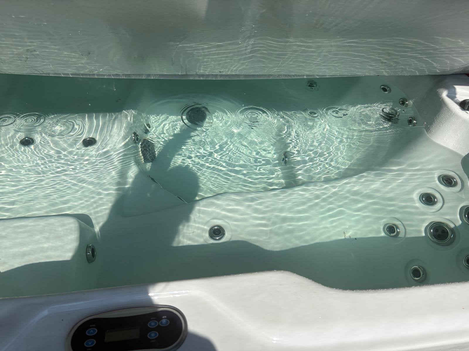 5-persoons Jacuzzi met Afdekklep en Muziekboxen, Ophalen, Gebruikt, 200 tot 300 cm, Overige typen