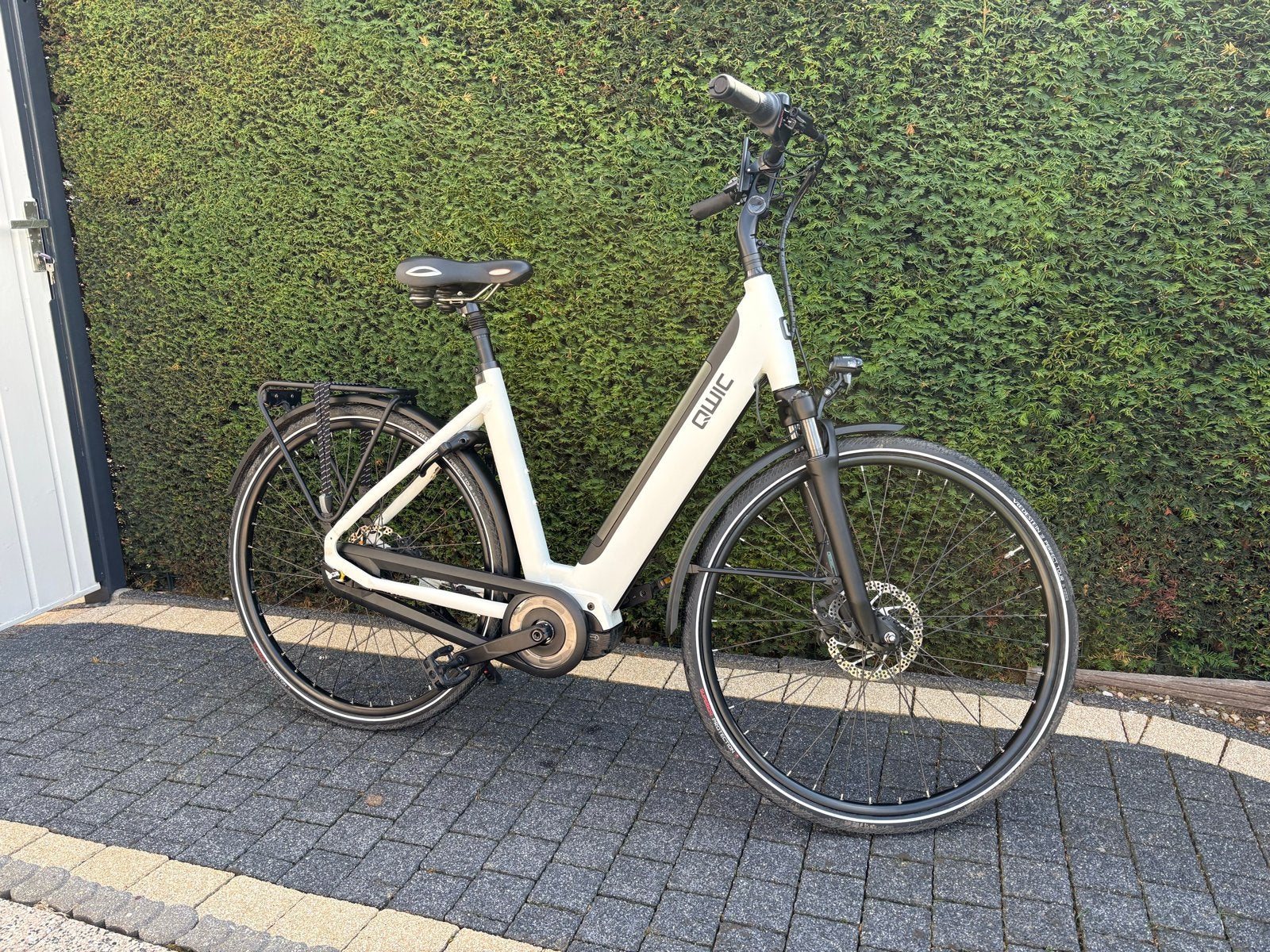 QWIC E-bike met lage kilometerstand en goede accu, Ophalen, Qwic, Zo goed als nieuw, 51 tot 55 cm