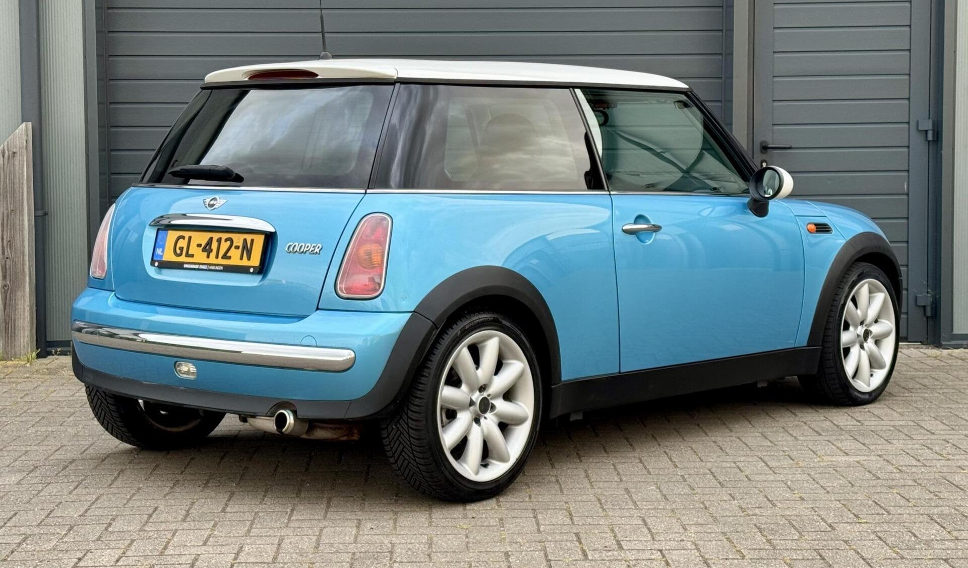 Mini 1.6 - 116pk Cooper Chili | AUTOMAAT | LAGE KM | Airco |, Voorwielaandrijving, Gebruikt, Zwart, 4 cilinders