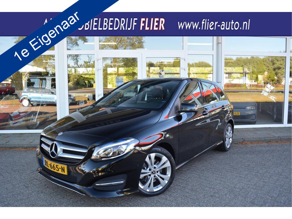 Mercedes-Benz B-Klasse 180 123PK Ambition Urban | LED | PDC, Auto's, Mercedes-Benz, 1325 kg, Gebruikt, 4 cilinders, 66 €/maand