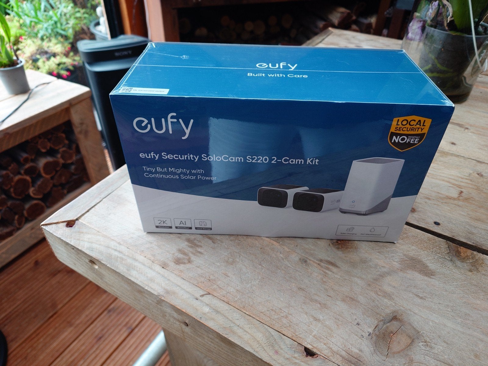Eufy Security SoloCam S220 2-Cam Kit - Nieuw in doos, Audio, Tv en Foto, Videobewaking, Ophalen of Verzenden, Nieuw, Buitencamera