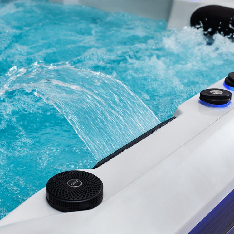 LUXE JACUZZI 212X212 | 71 JETS | WELLNESS VOOR THUIS, Tuin en Terras, Bubbelbaden en Hottubs, Info@inner-stillness.nl, Afdekzeil