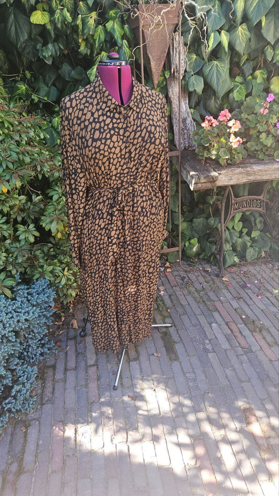 Juffrouw Jansen jurk maat 42/44, Bruin, Maat 42/44 (L), Ophalen of Verzenden, Gedragen