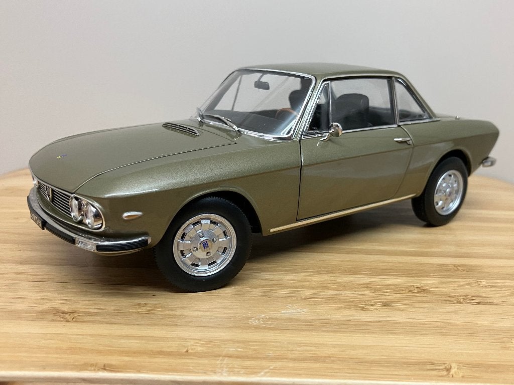 Lancia Fulvia 1600HF Lusso  1971 Brons metallic 1/18 Norev, Ophalen of Verzenden, Nieuw, Auto, Norev