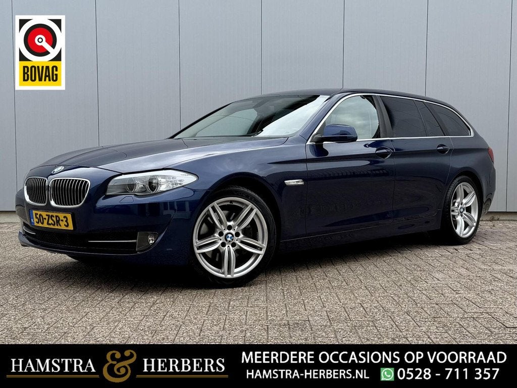 BMW 5-serie Touring 528xi Executive blauw, Auto's, BMW, Automaat, Gebruikt, 4 cilinders, 2000 kg