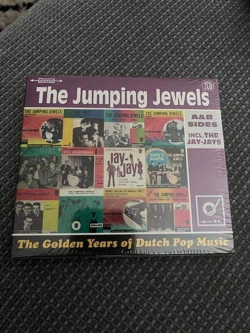The jumping jewels  Verzendkosten koper, Cd's en Dvd's, Ophalen of Verzenden, Zo goed als nieuw, Poprock
