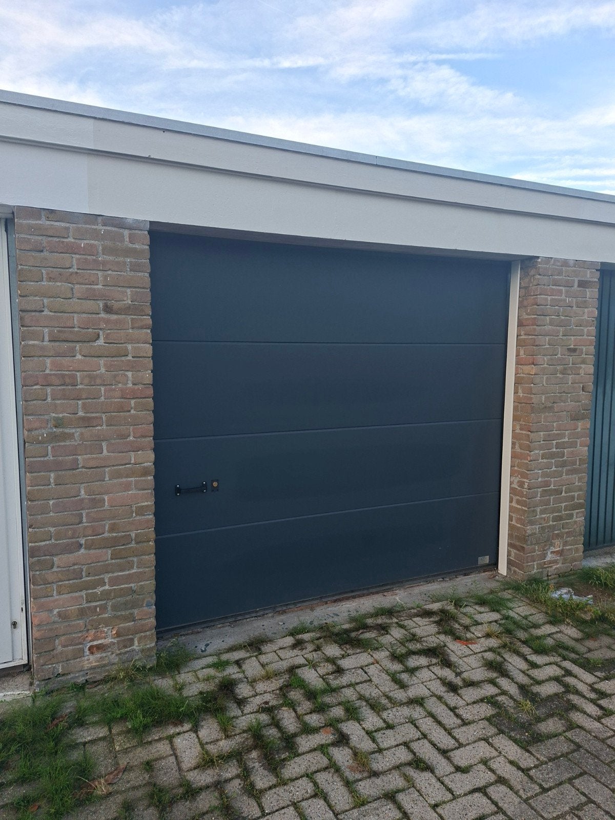 Ruime garagebox te huur Amstelveen op grens Buitenveldert -