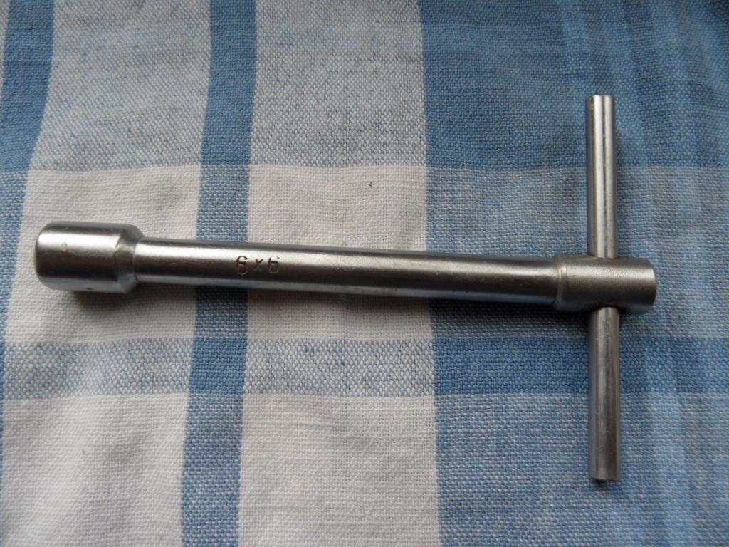 vierkante T sleutel 6 mm, Ophalen of Verzenden, Zo goed als nieuw