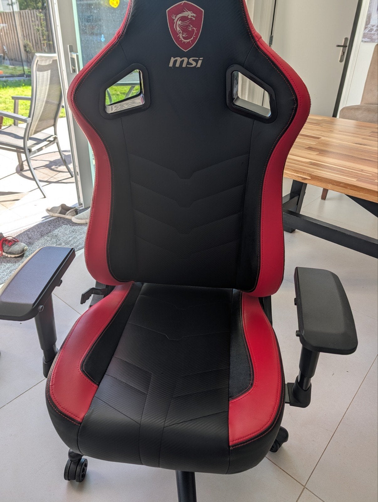 MSI chair with back and head cushions, Ophalen, Zo goed als nieuw, Zwart