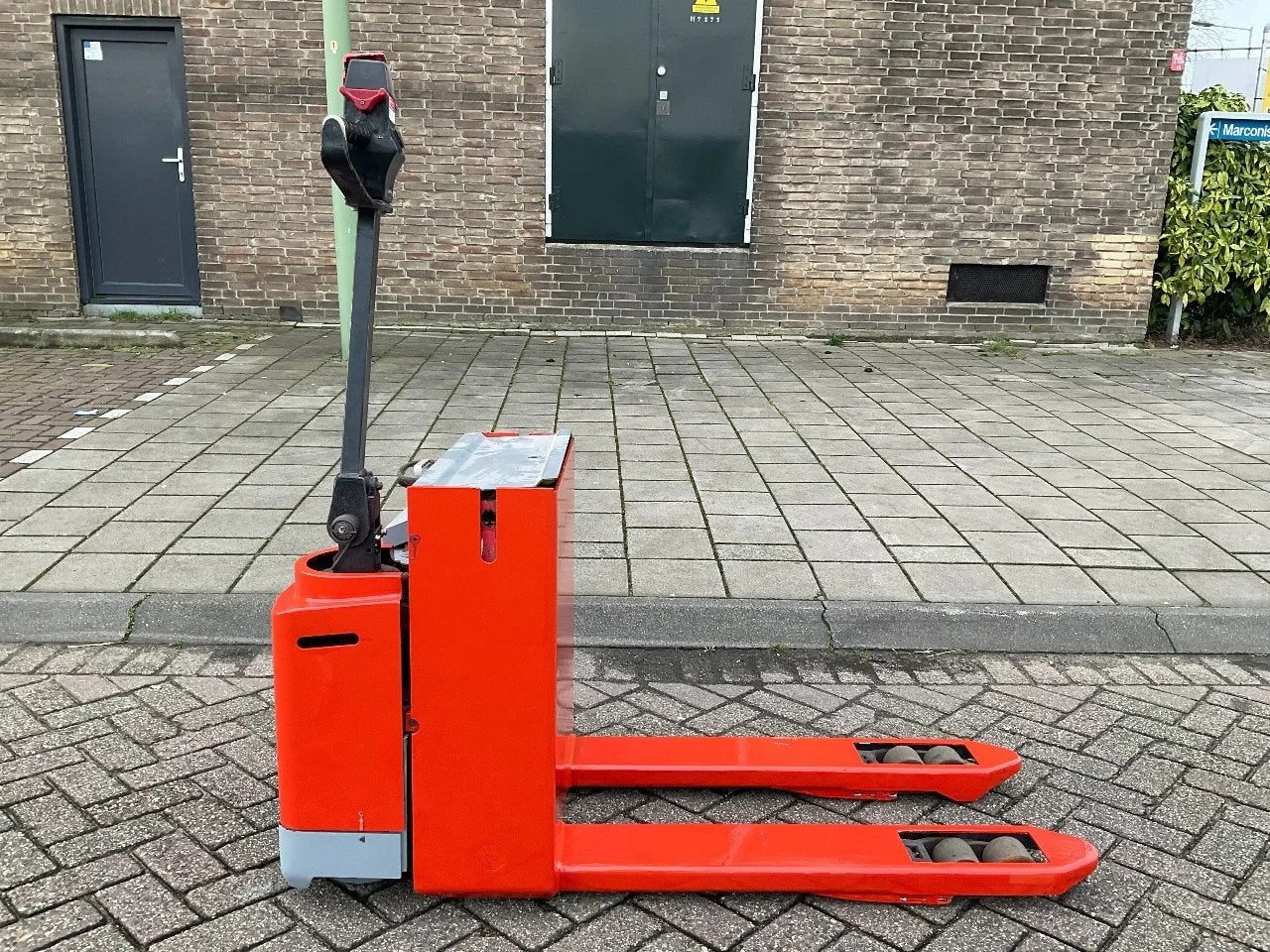 GT PALLETWAGEN 1000KG / HEFTRUCK, Overige aandrijving, Marconistraat 2
3133KL  Vlaardingen, NL, Yilmaz Heftrucks, Info@yilmazheftrucks.nl