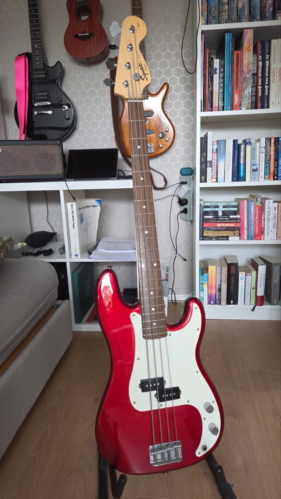 Squier by Fender P-bass, Muziek en Instrumenten, Ophalen, Gebruikt, Elektrisch