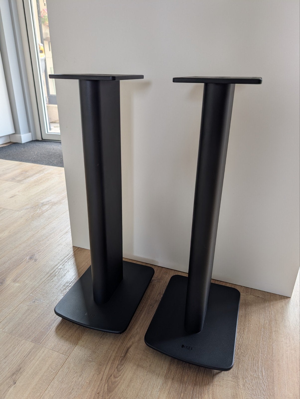 KEF S2 Speaker Stands - Zwart, in goede staat, Audio, Tv en Foto, Ophalen, Zo goed als nieuw, Overige merken