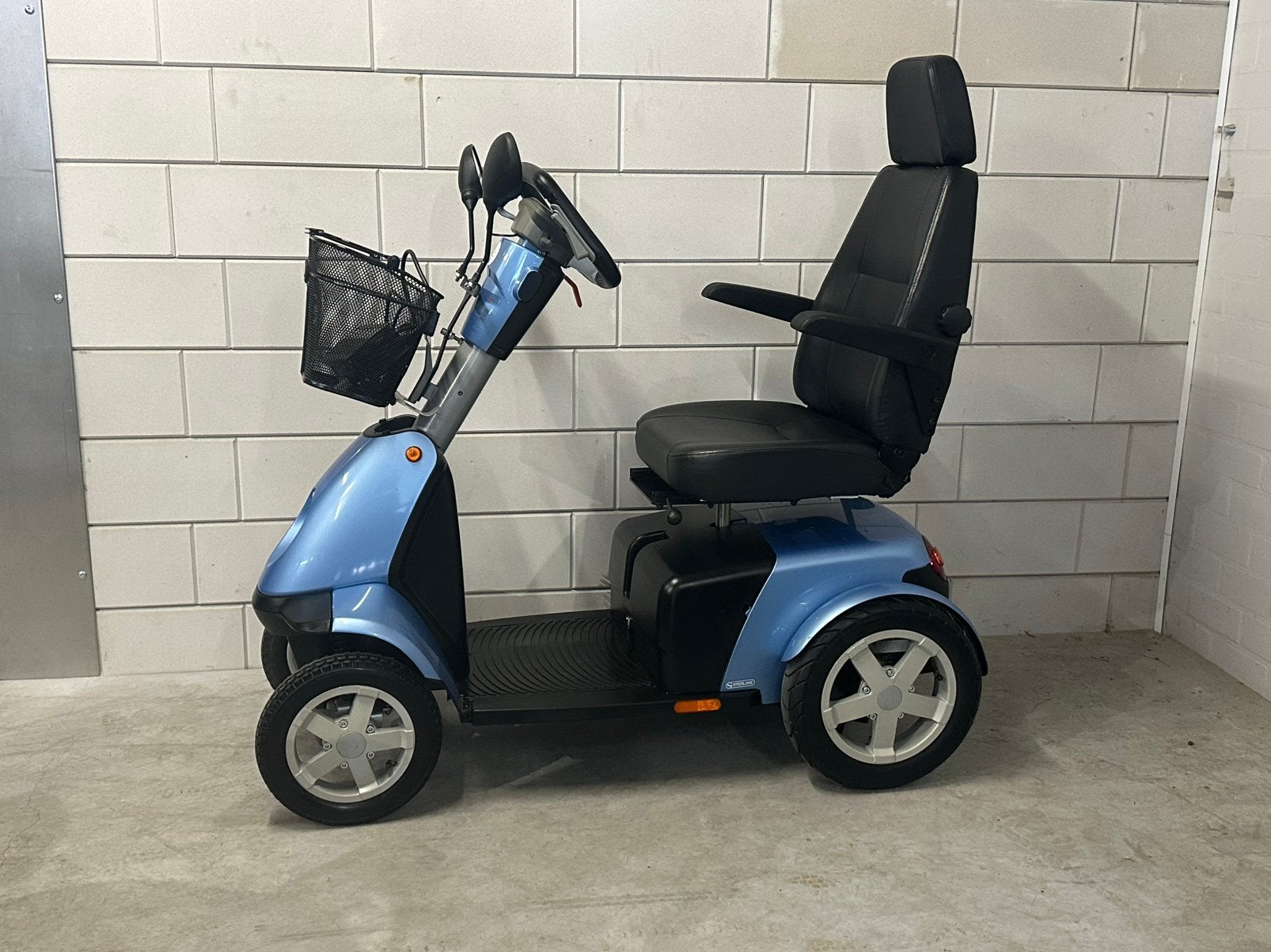 Scootmobiel Trophy 6