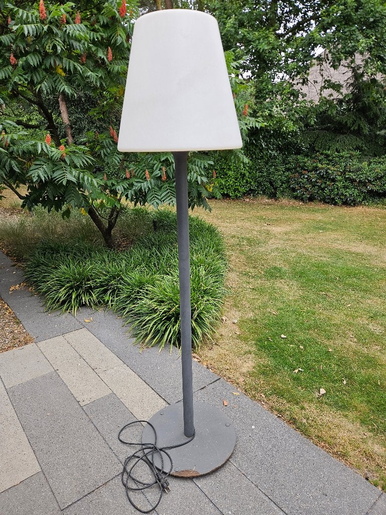 Mooie design staande tuinlamp, Tuin en Terras, Ophalen, Gebruikt, Staande lamp, Aluminium