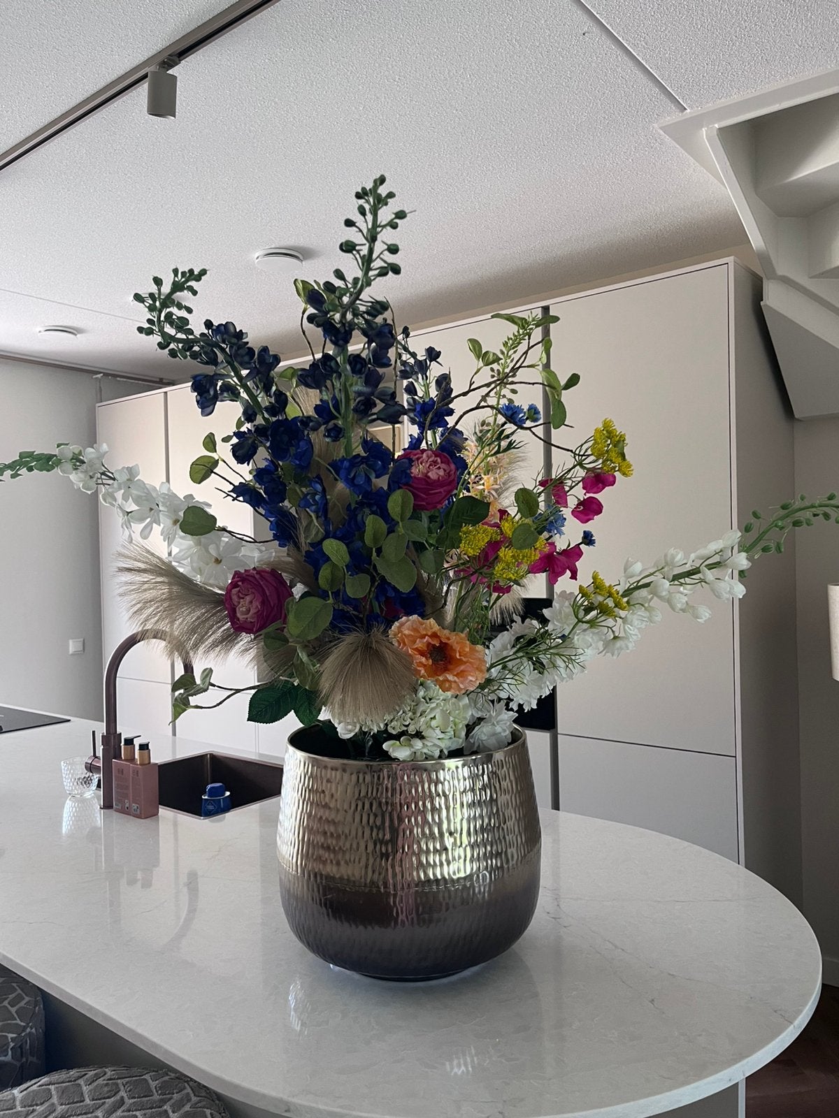 Zijde bloemen incl binnenpot en omzetpot, Huis en Inrichting, Ophalen, Binnen, Gebruikt, 99 cm