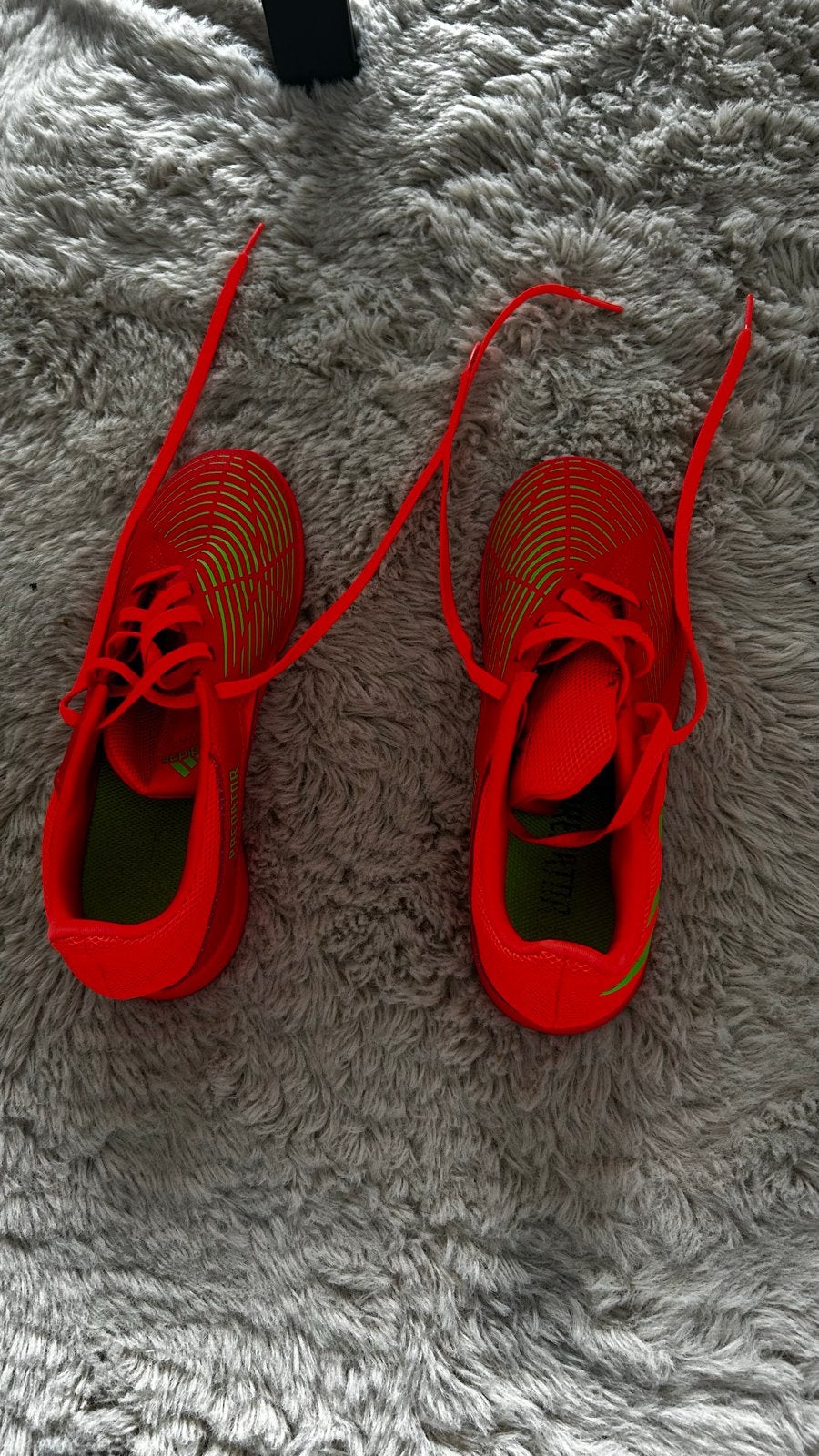 Adidas Predator Voetbalschoenen -rood/Groen maat 36, Maat XS of kleiner, Ophalen of Verzenden, Zo goed als nieuw, Schoenen
