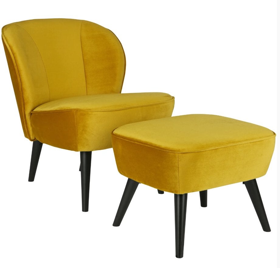 Woood Sara fauteuil en hocker velvet oker geel, Huis en Inrichting, Ophalen, Hout, Gebruikt, Minder dan 75 cm