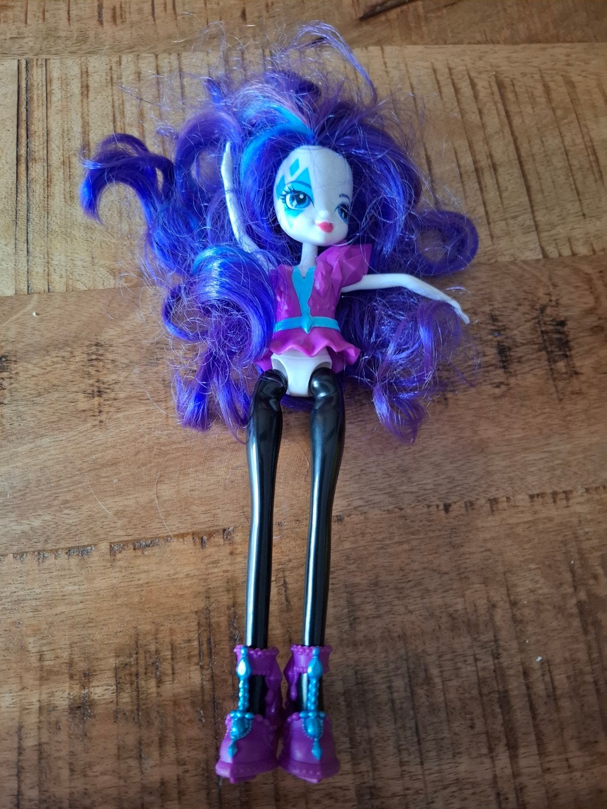 Monster High pop met paars haar en laarzen, Ophalen of Verzenden