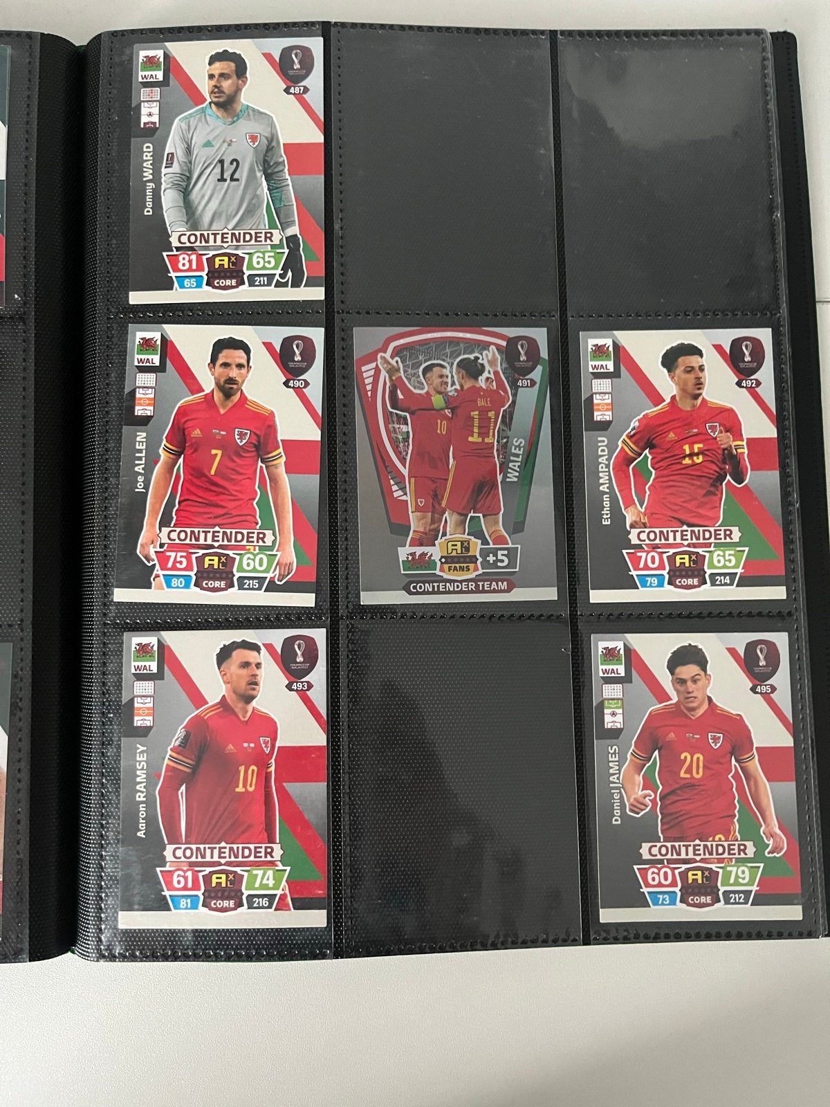 WK 2022 voetbalplaatjes + map en 3 grote Limited Edition kaa, Ophalen of Verzenden, Zo goed als nieuw, Overige sporten, Poster, Plaatje of Sticker