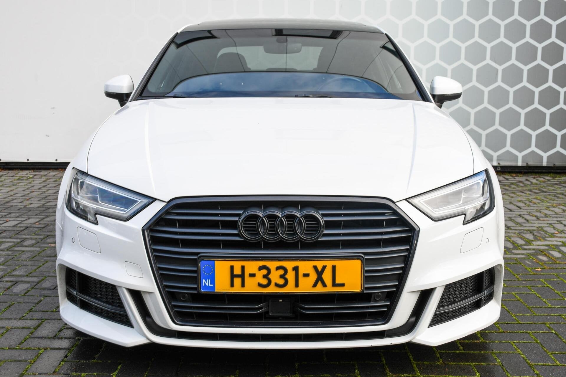 Audi A3 Limousine 2.0 TDI S-Line Plus Pano Standkachel, Auto's, 1325 kg, Gebruikt, 4 cilinders, 150 pk